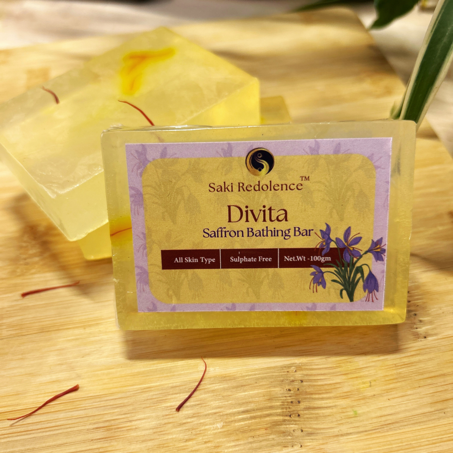 Divita Saffron Soap โ Radiance Boosting Saffron Soap for Glowing Skin (100gm)