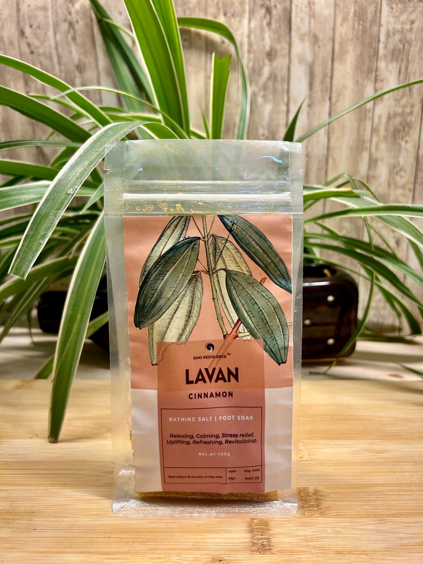 Cinnamon Essential Oil Epsom Salt β Invigorating Bath Crystals (100gm)